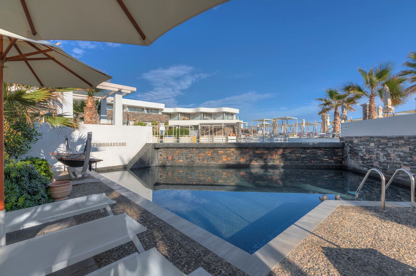 The-Island-Hotel---Adults-Only-Pool-4