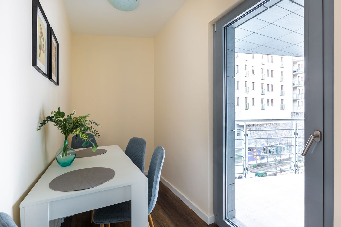 Vagabond-Downtown-Room-50