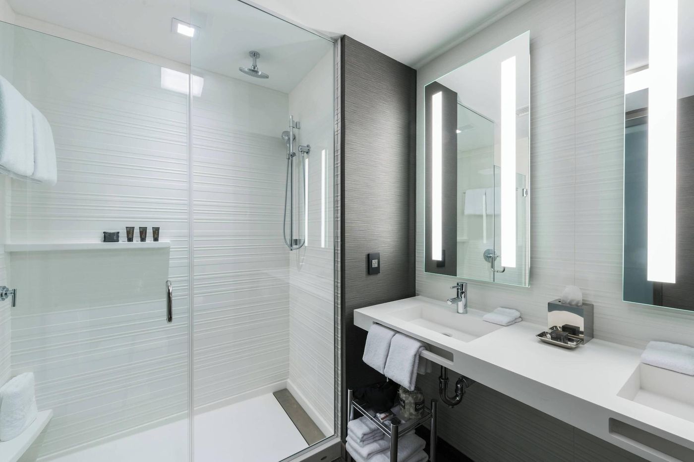 AC-Hotel-Boston-Cambridge-Room-27