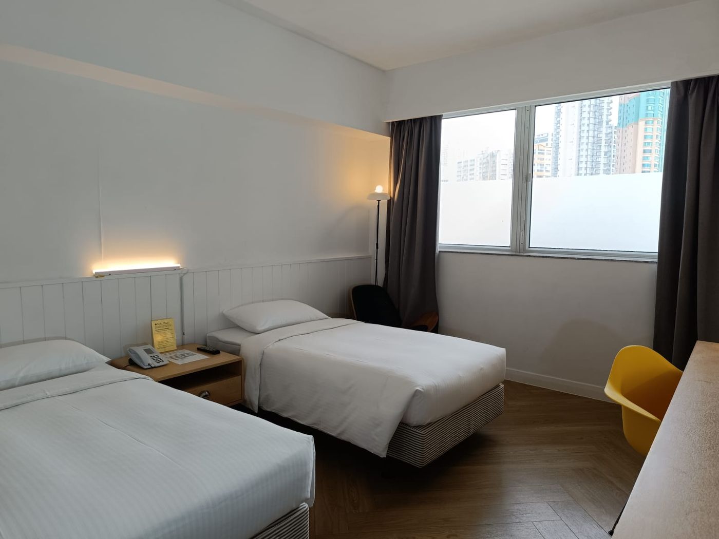 Caritas-Oswald-Cheung-International-House-Room-14