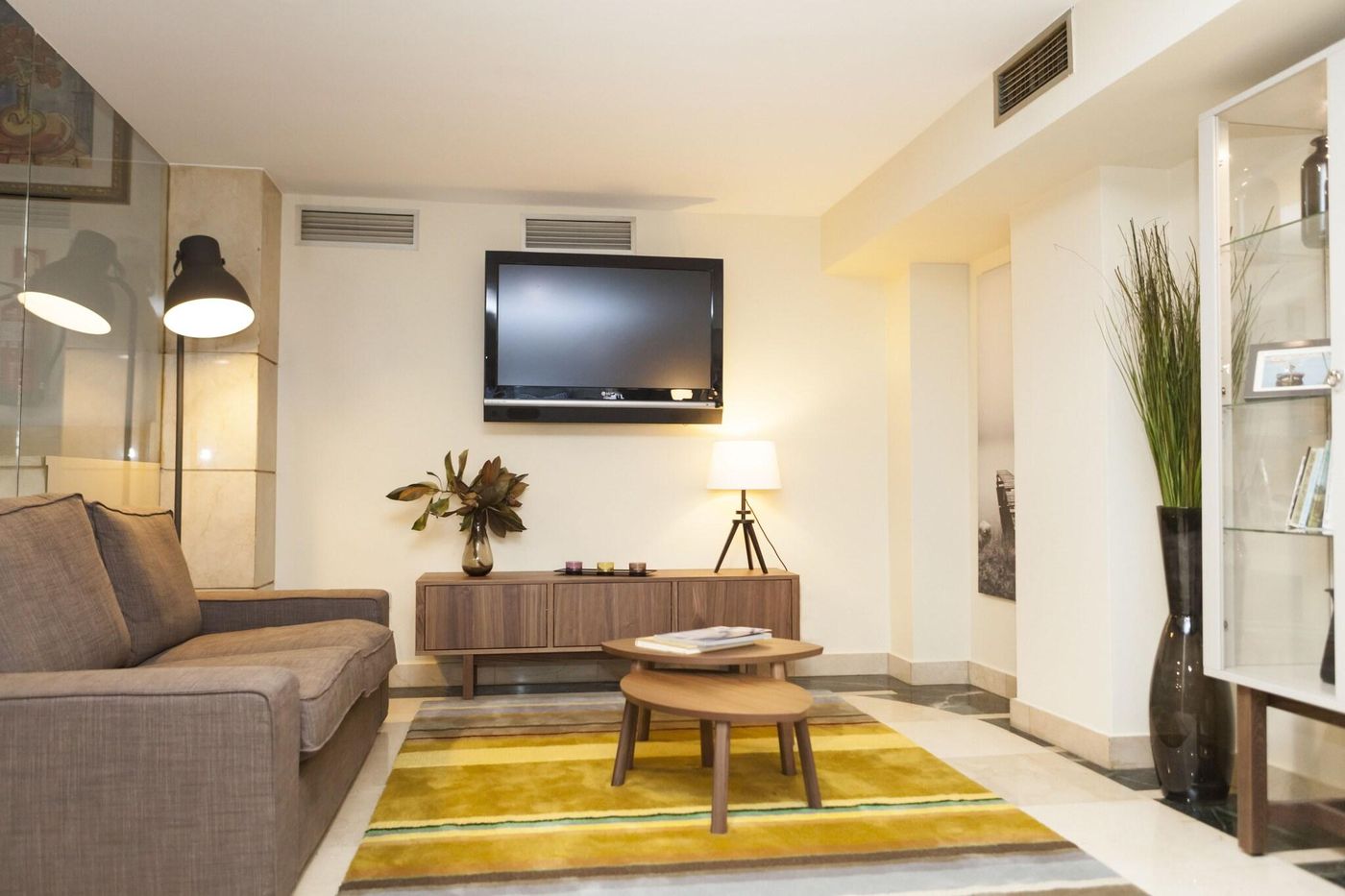 Tres Luces-Spain-VIGO-Lobby-3