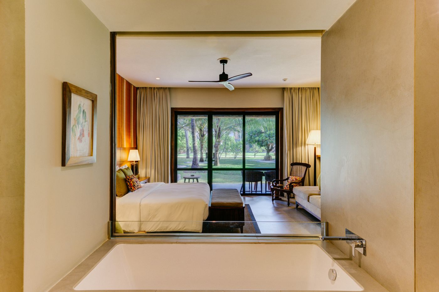 Cinnamon-Bentota-Beach---Signature-Selection-Room-24