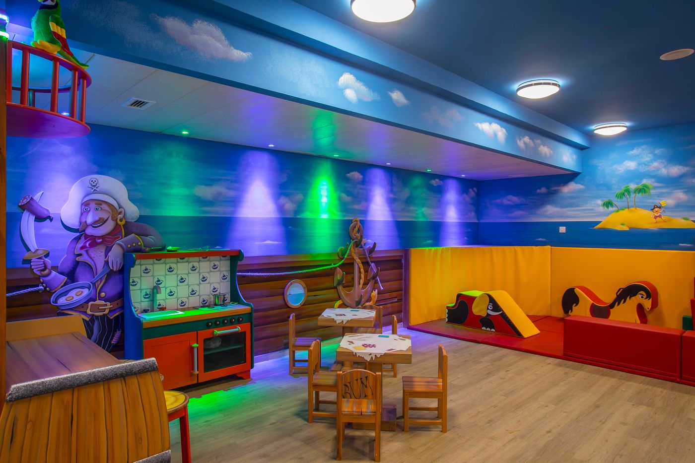 Leonardo-Cypria-Bay-Sports-and-Entertainment-62