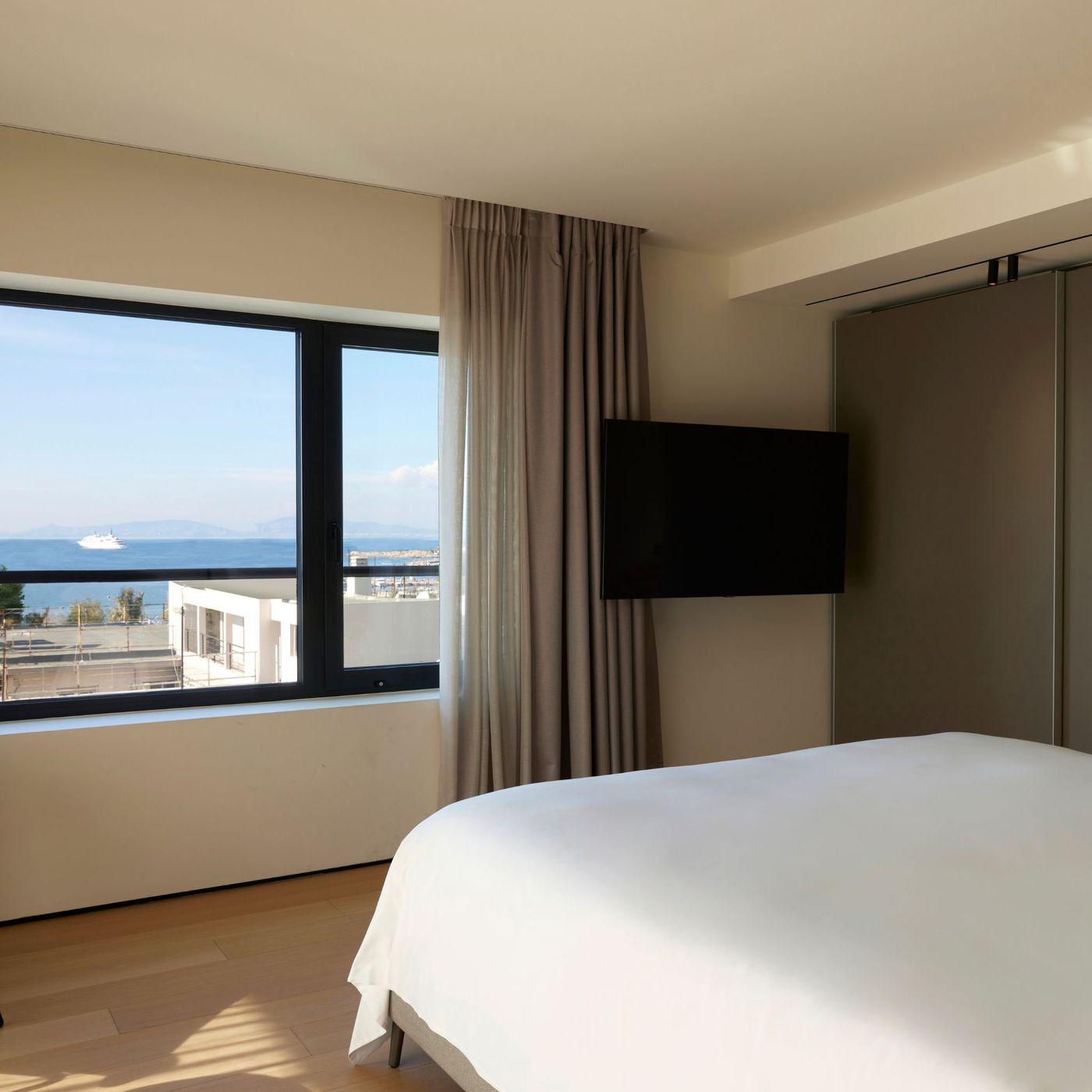 Dusit-Suites-Athens-Room-26