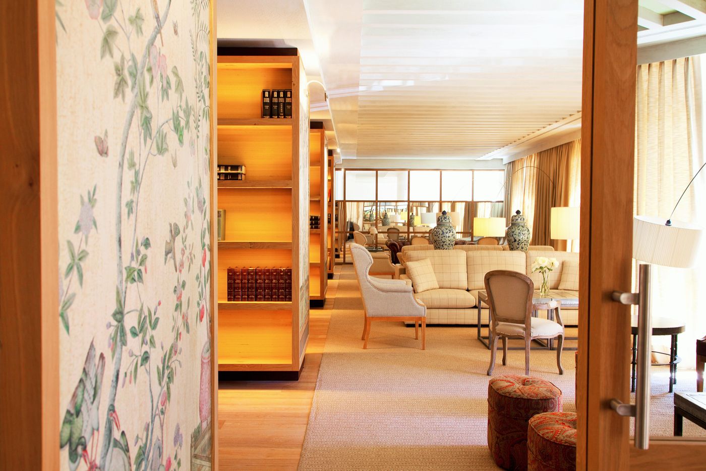 Urso-Hotel---Spa-Lobby-16