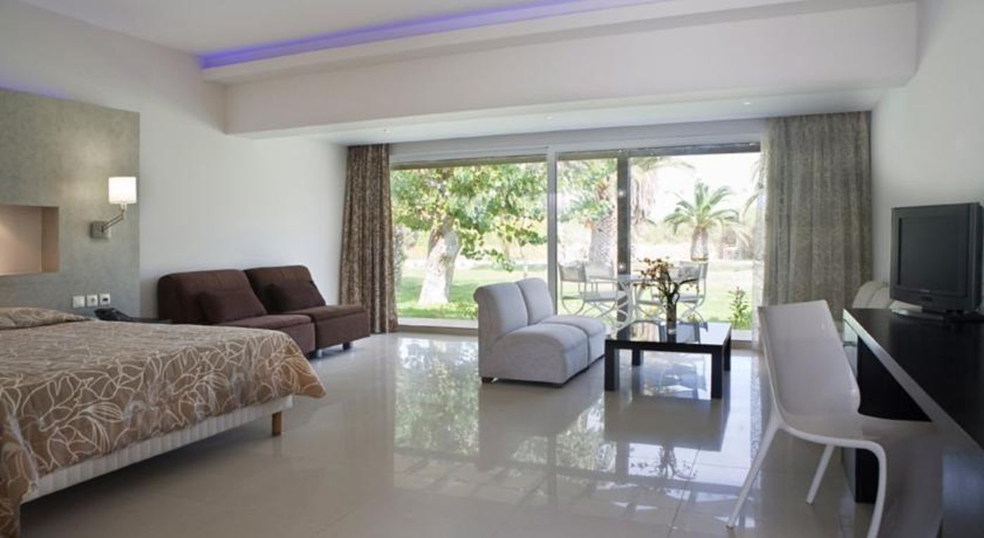 Hotel Sun Palace - Psalidi