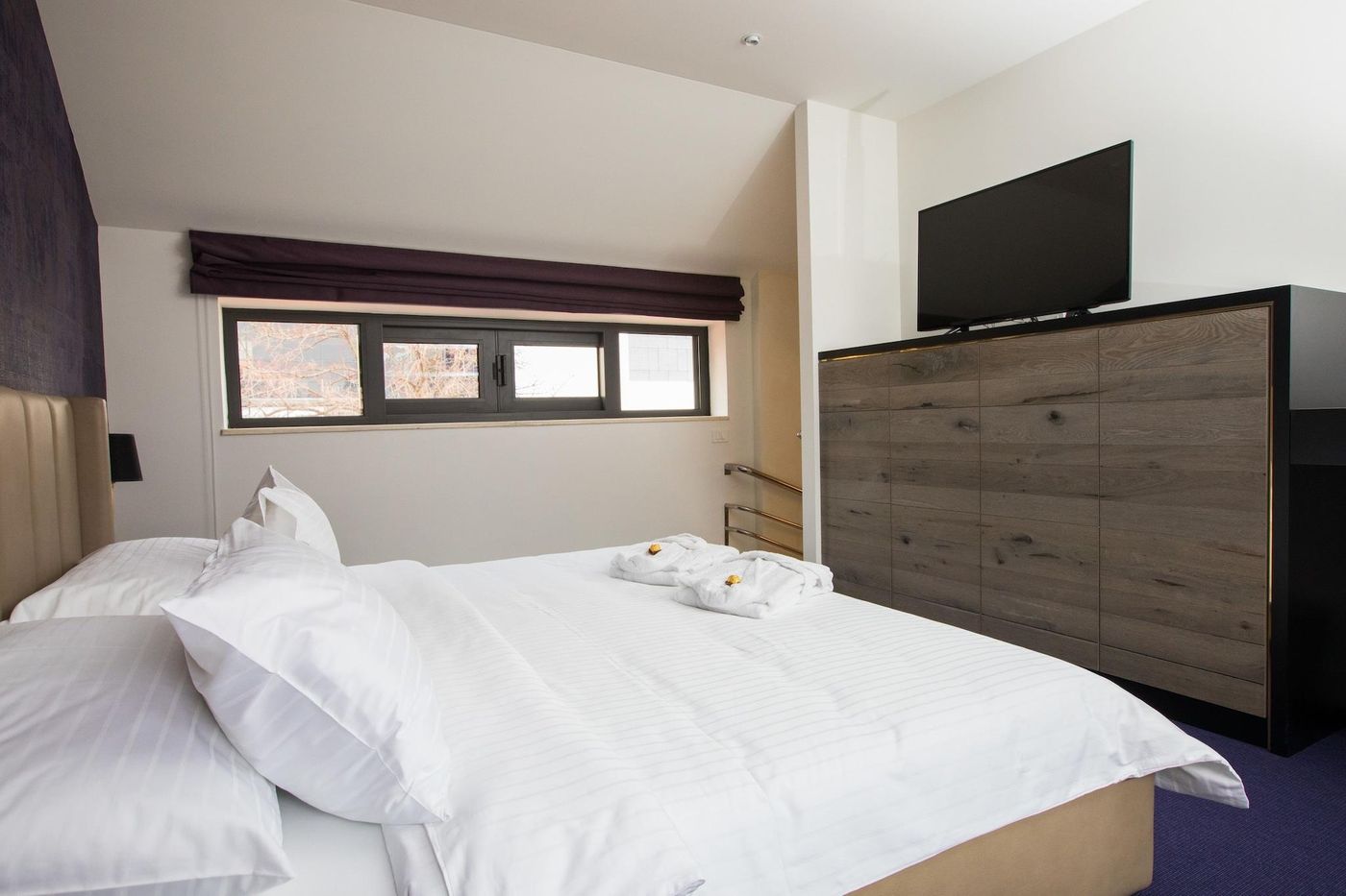 Villa-Diamond-Room-42