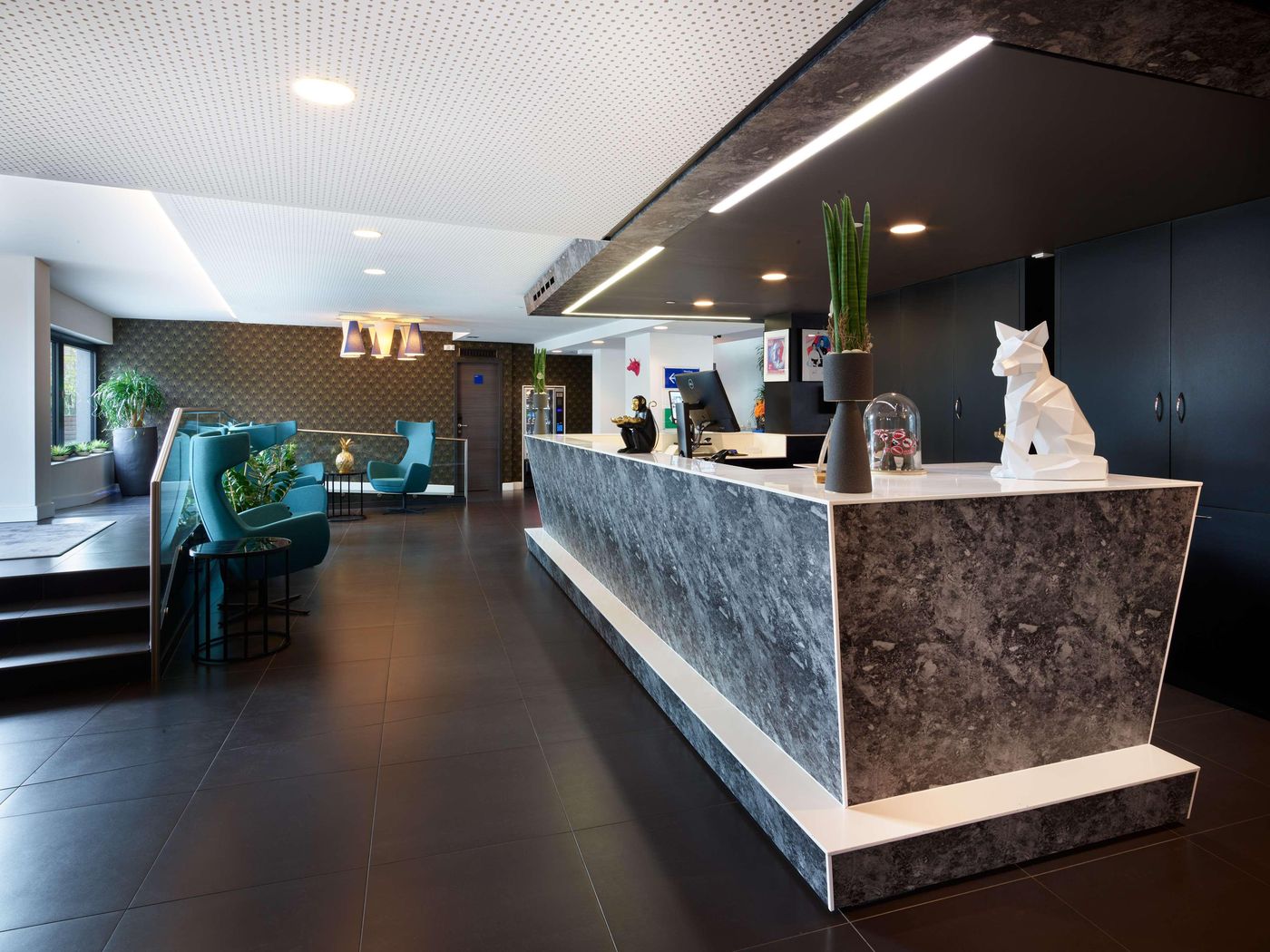 Park-Inn-by-Radisson-Luxembourg-City-Bar-4
