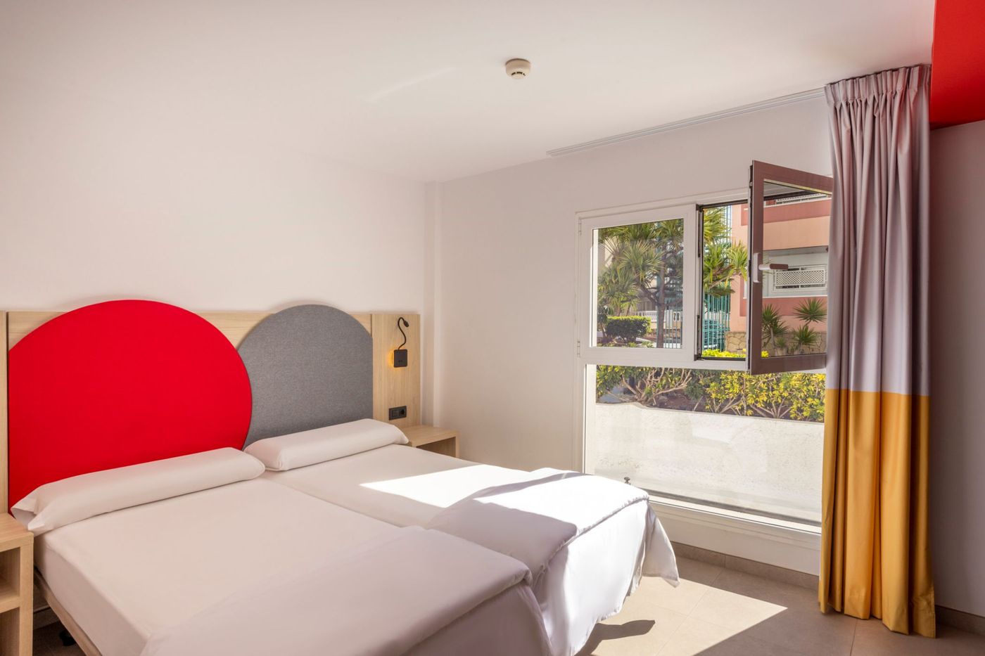 Sholeo-Lodges-Los-Gigantes---Adults-Recommended-Room-32