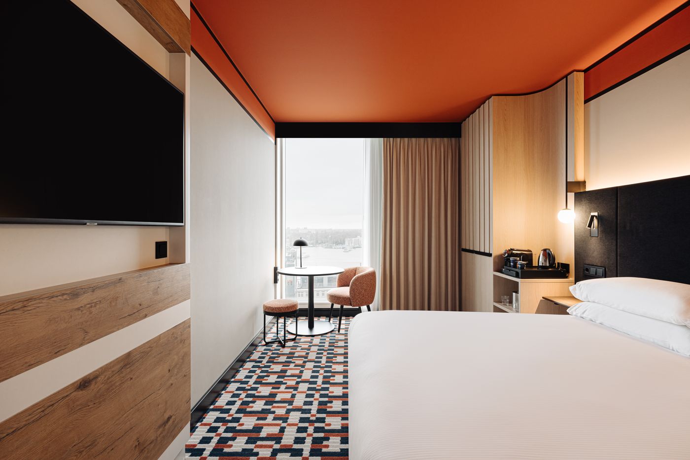 DoubleTree-by-Hilton-Amsterdam-Centraal-Station-Room-32