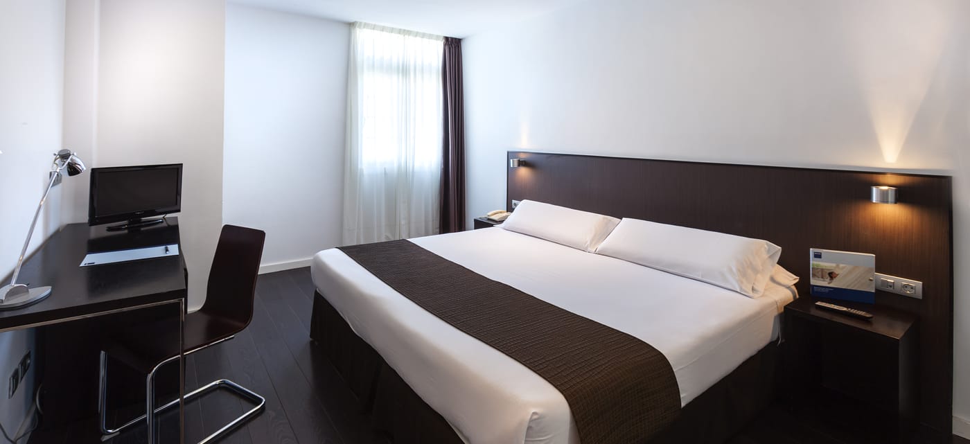 Occidental Santa Cruz Contemporaneo