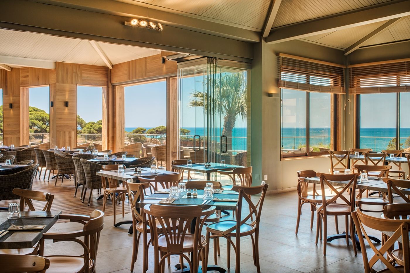 3HB-Falesia-Garden-Restaurant-20