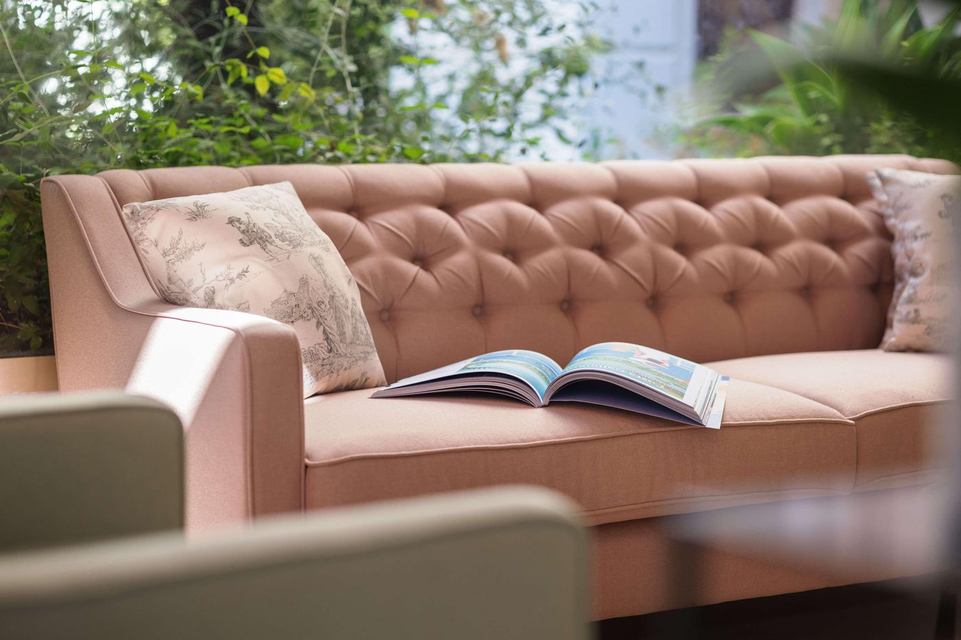 Best-Western-Plus-Hotel-Brice-Garden-Lobby-18