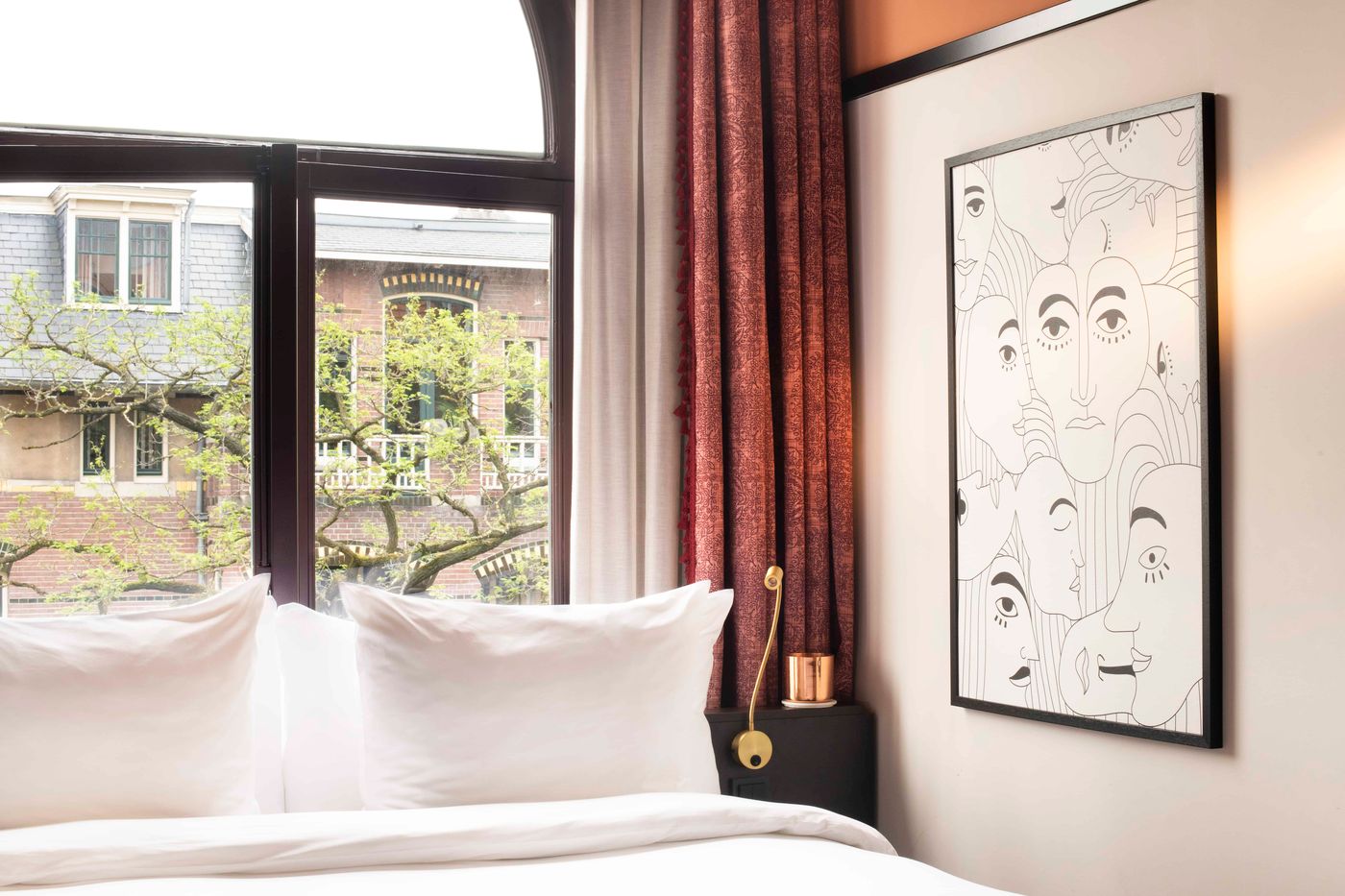 Jan-Luyken-Amsterdam-Room-23