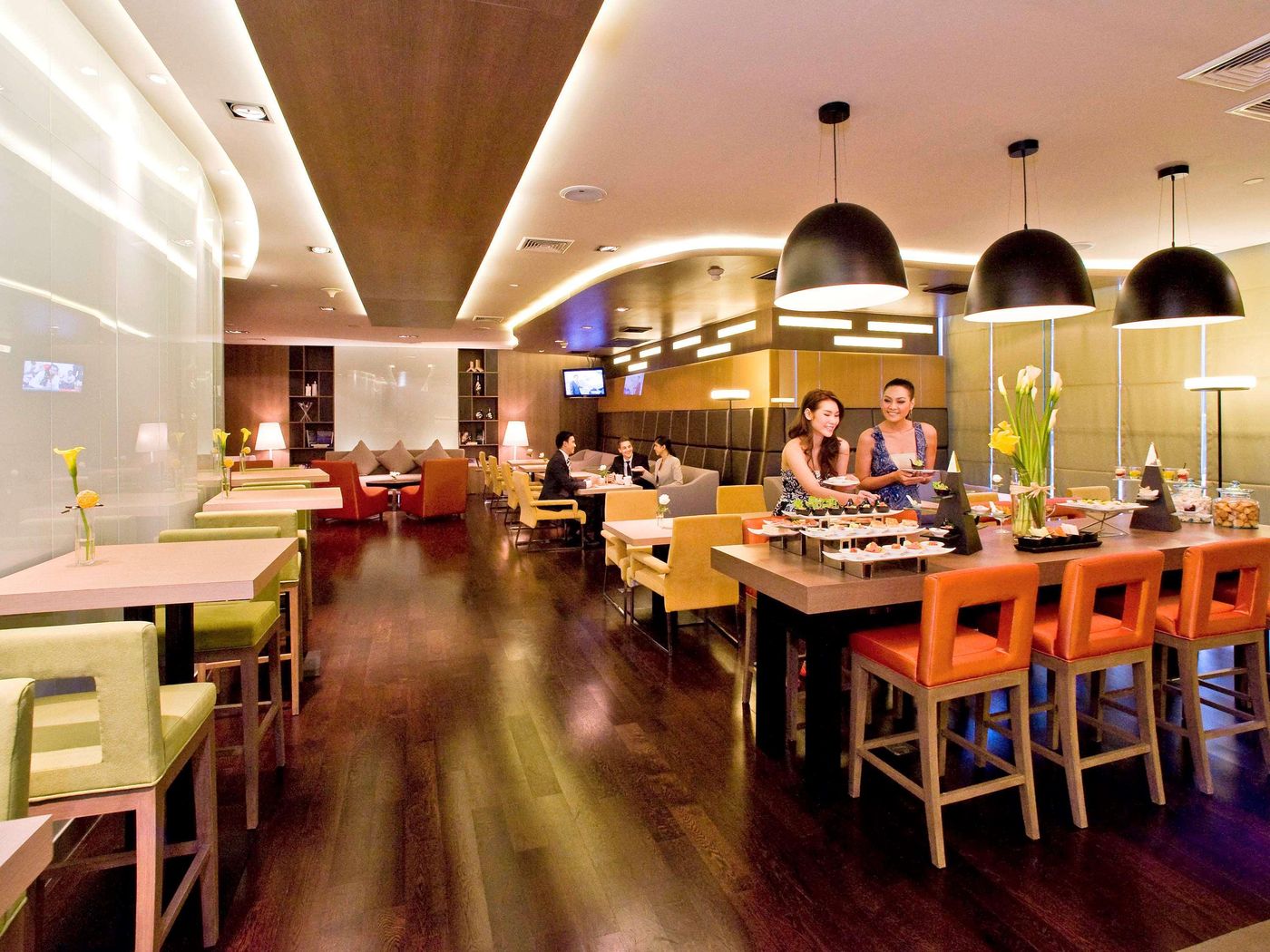 Novotel-Bangkok-on-Siam-Square-Restaurant-23
