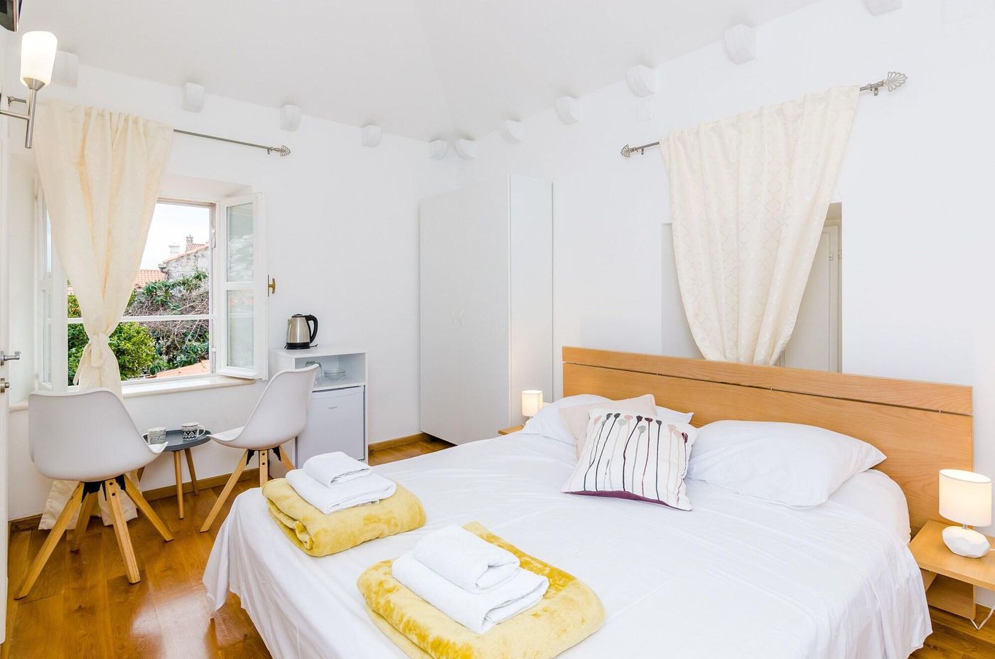 Cinema-View-House-Room-9