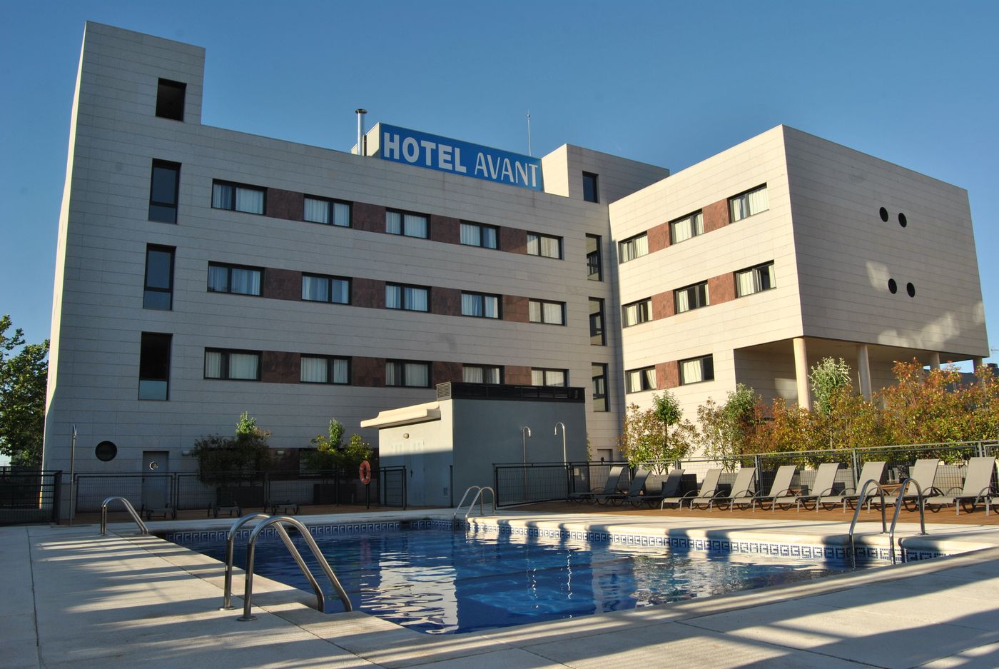 Avant-Torrejon-Pool-7