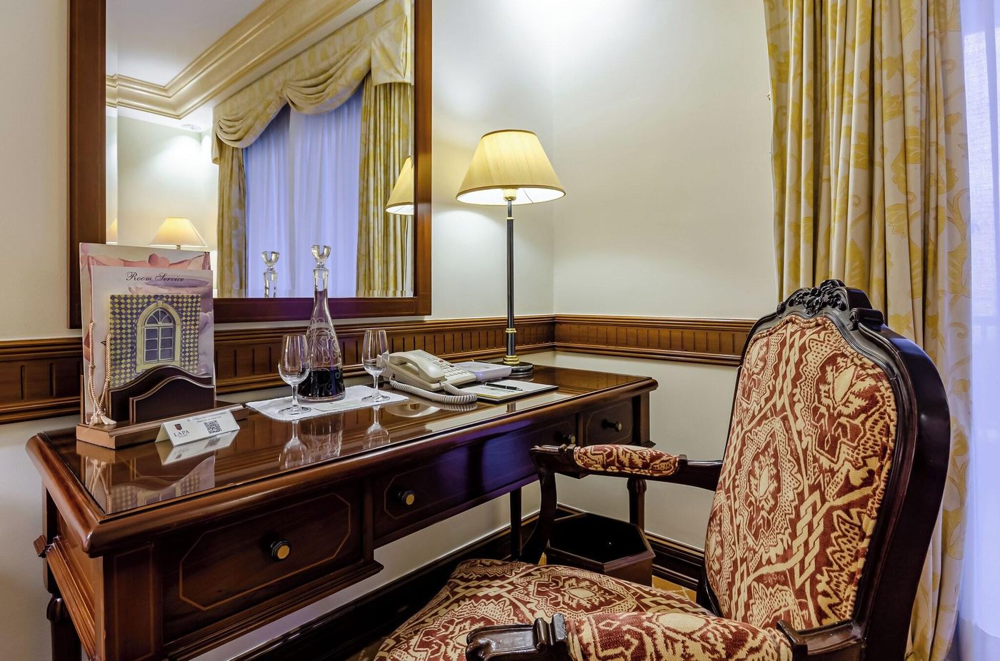 Olissippo-Lapa-Palace----The-Leading-Hotels-World-Room-42