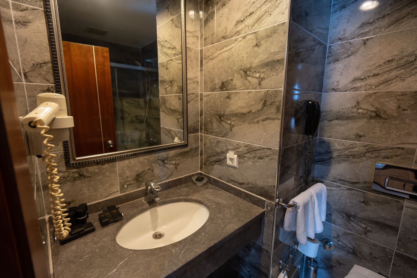 The-Green-Park-Bostanci-Room-25