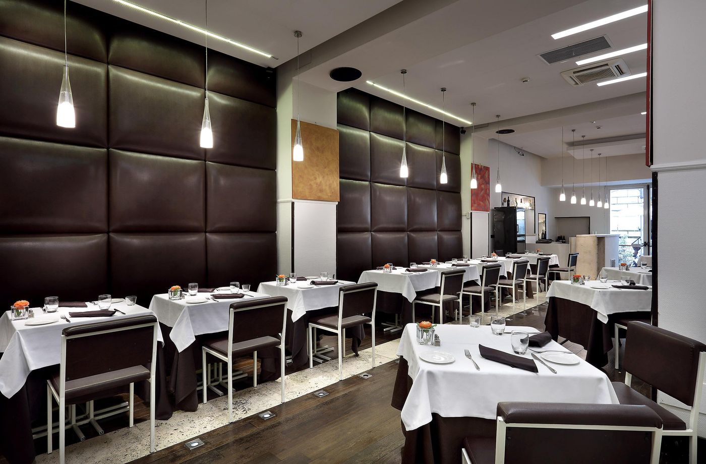 International-Palace-Restaurant-40