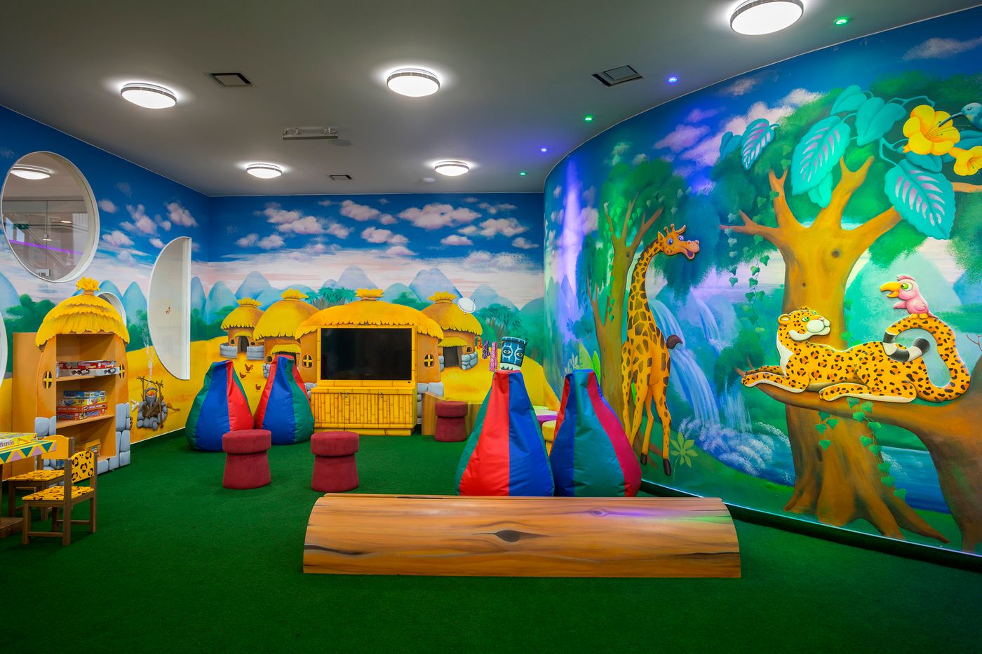 Leonardo-Club-Laura-Beach-And-Splash-Resort-Sports-and-Entertainment-61