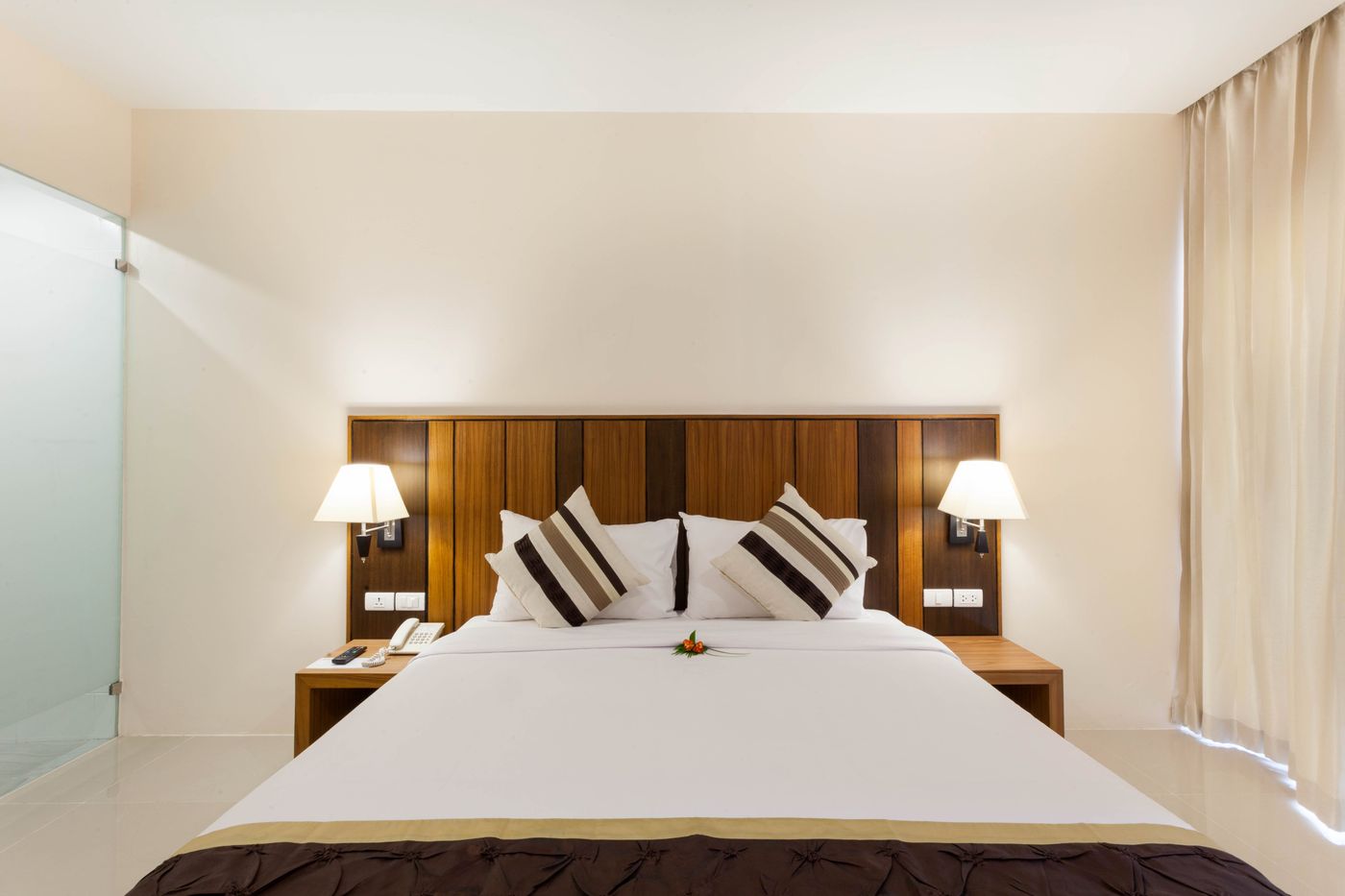 Patong-Lodge-Hotel-Room-46