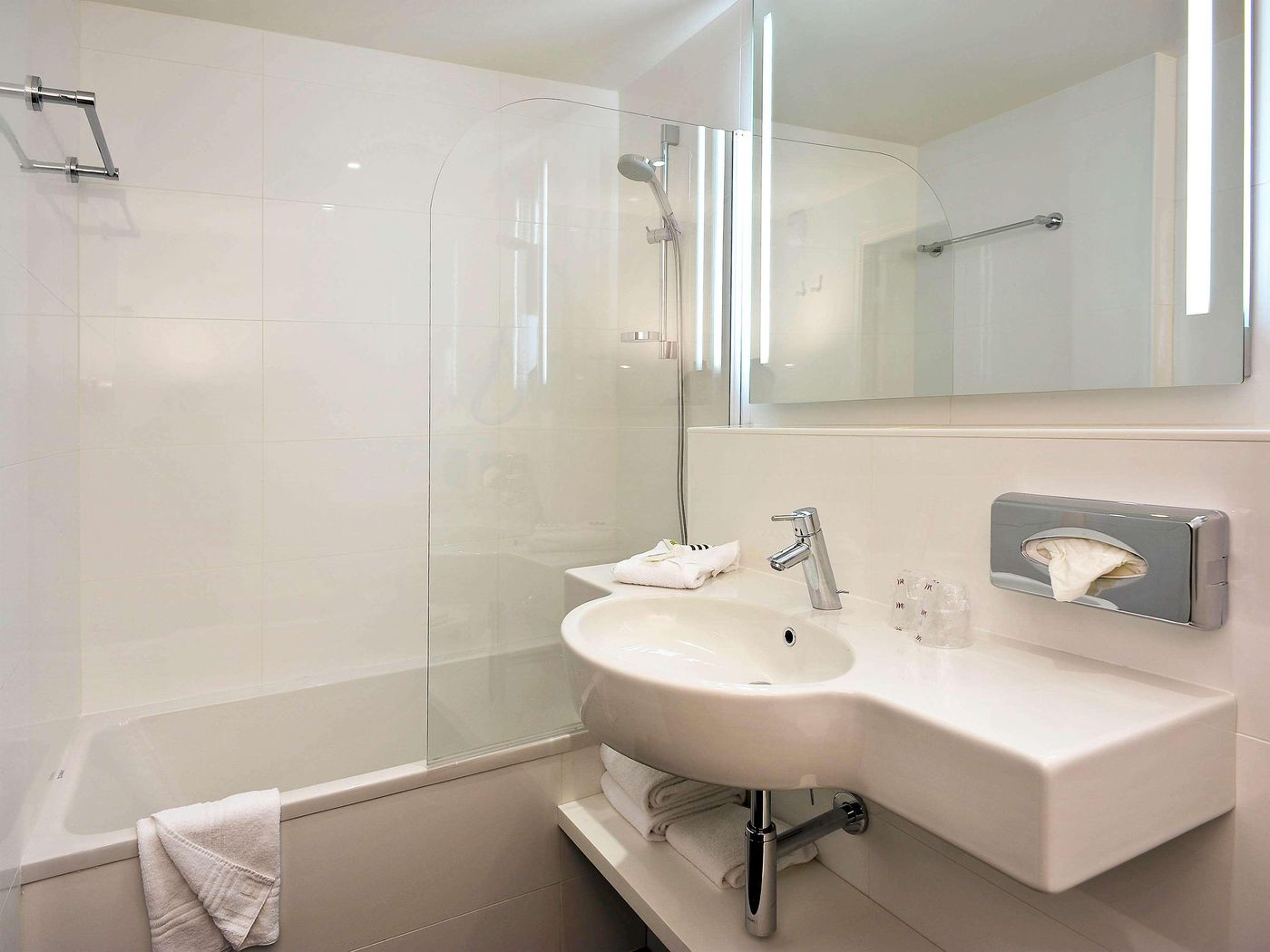 Hotel-Mercure-Paris-Bercy-Bibliotheque-Room-53