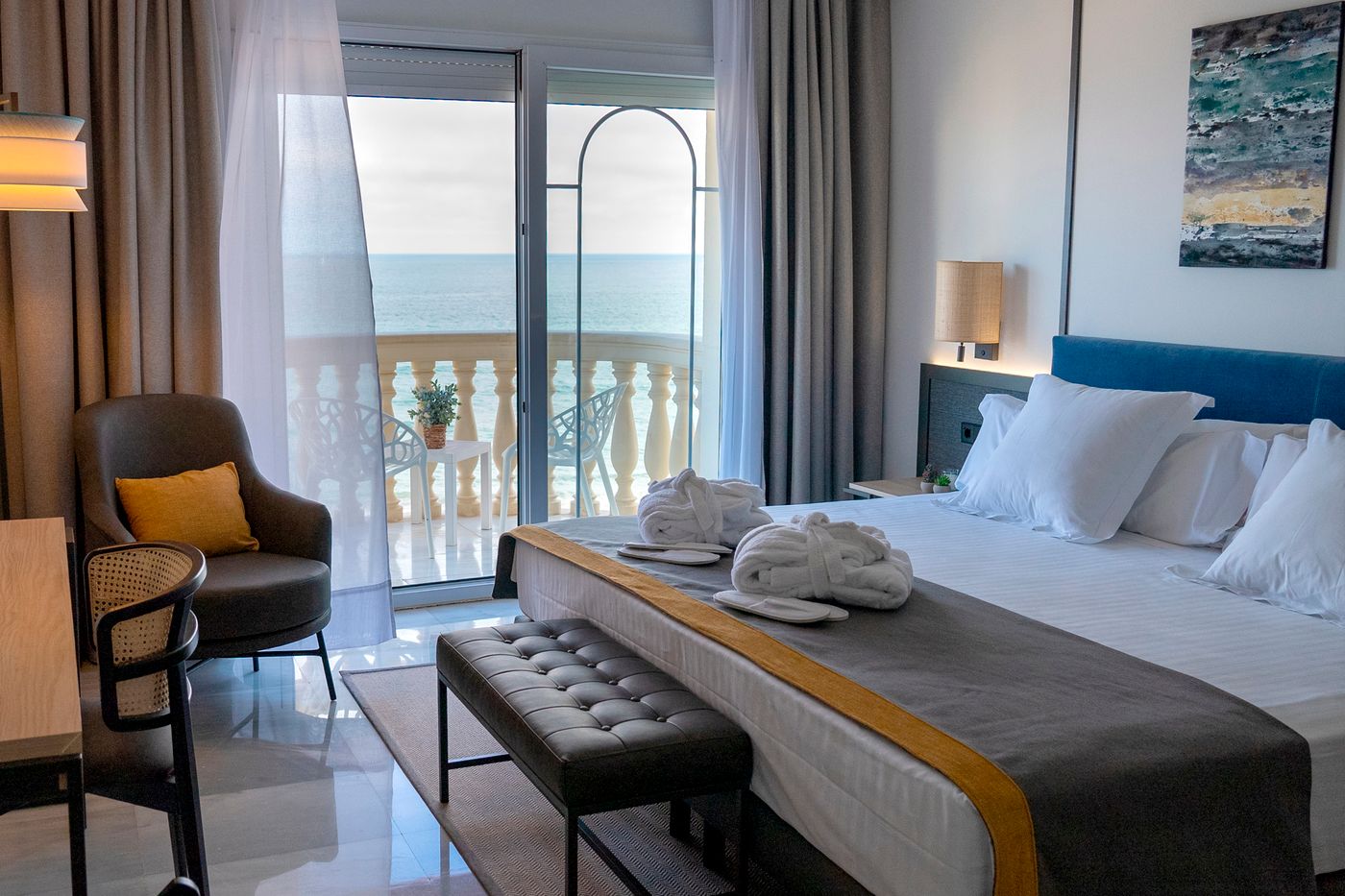 URH-Sitges-Playa-Room-17