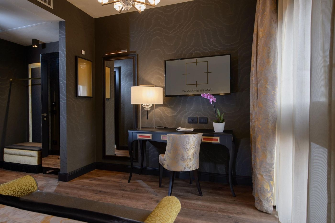 Palazzo-Veneziano-Room-50