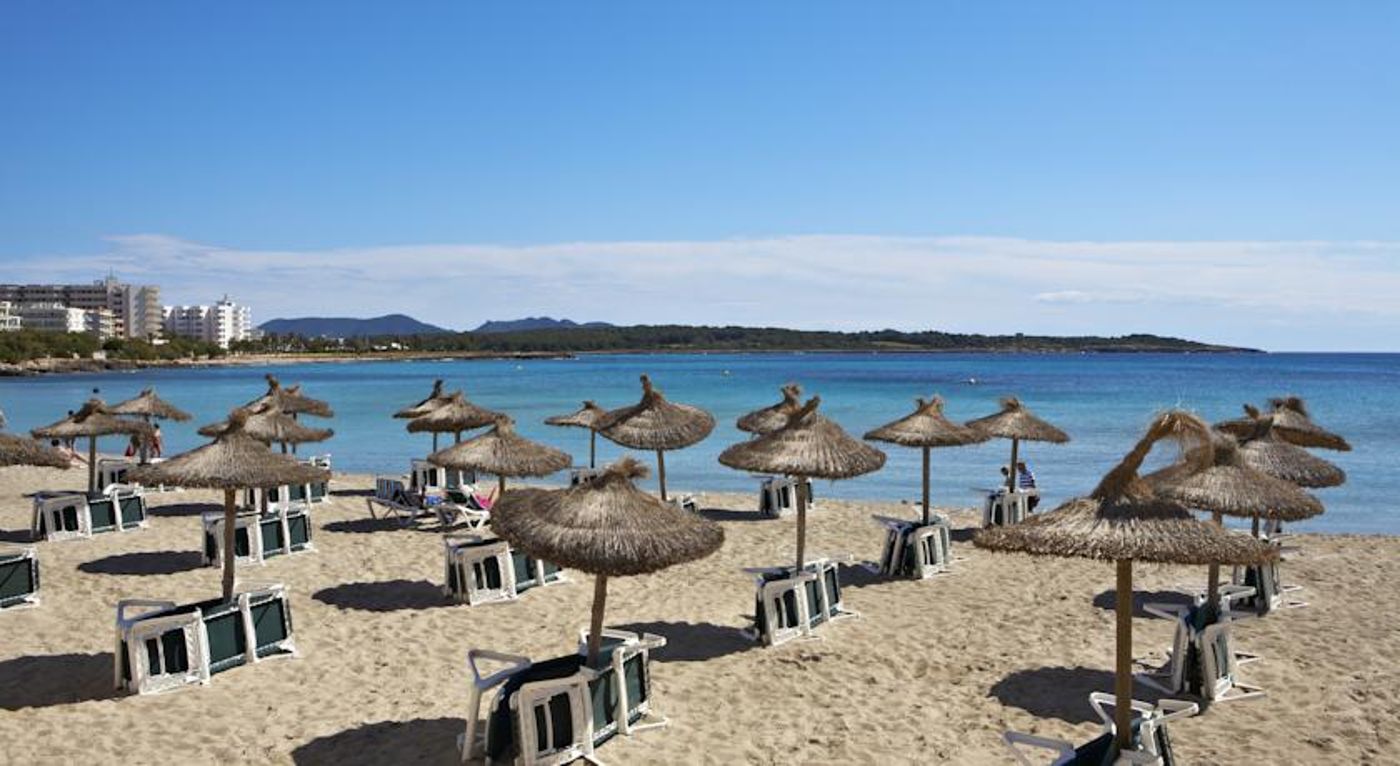 Universal Perla De S'Illot