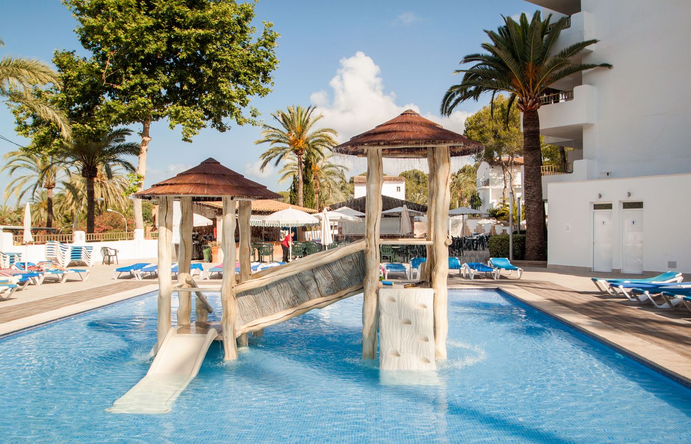 Ola Apartments Bouganvilla