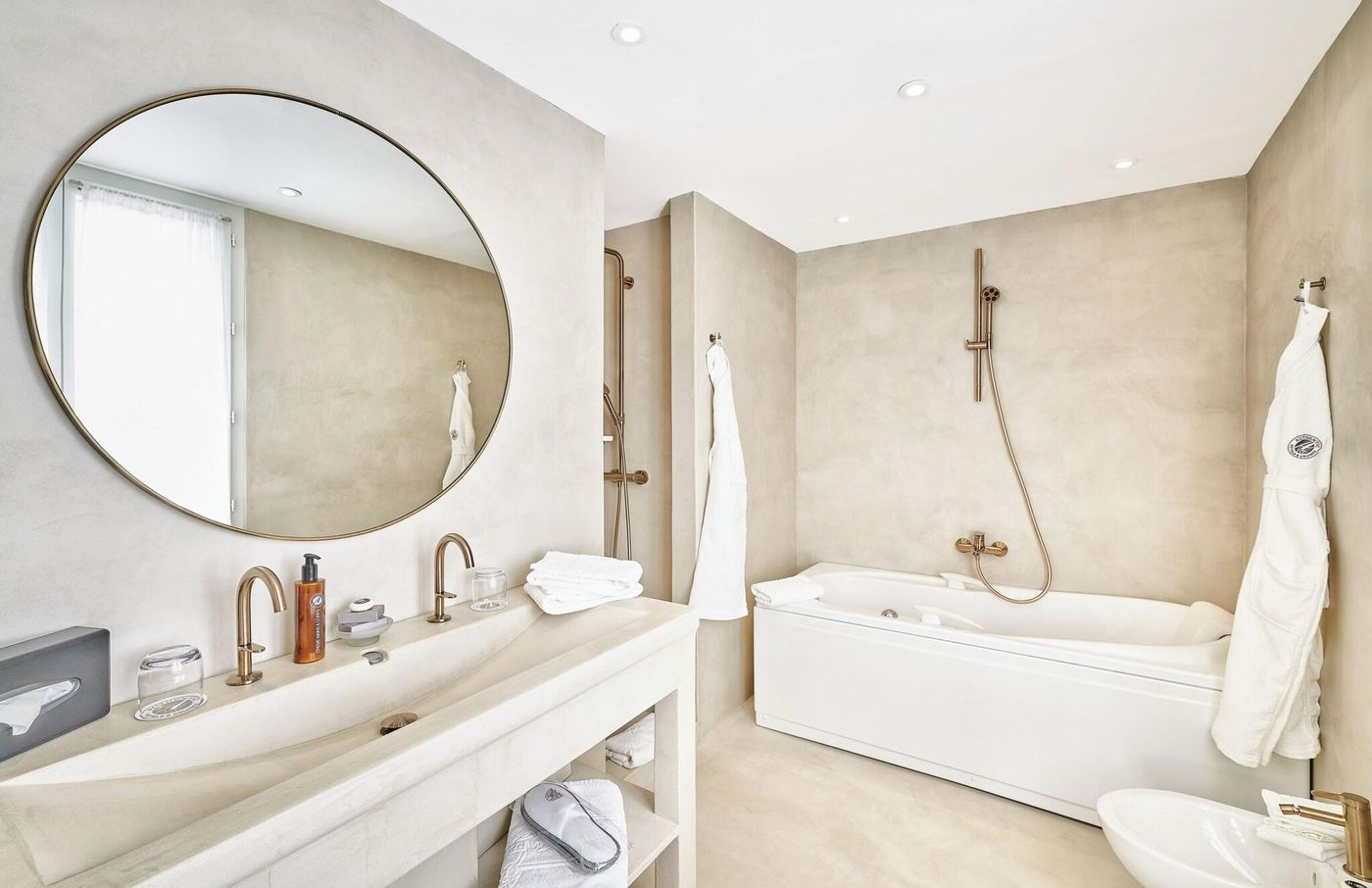 La-Ferme-D-Augustin-Room-67