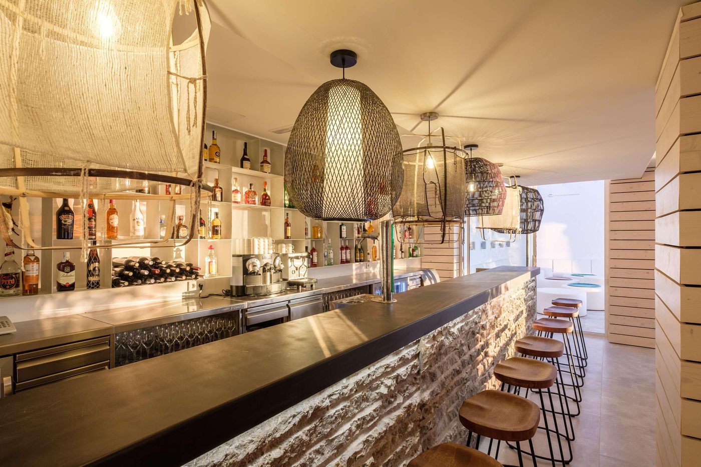 Barcelo-Portinatx---Adult-Only-Bar-28