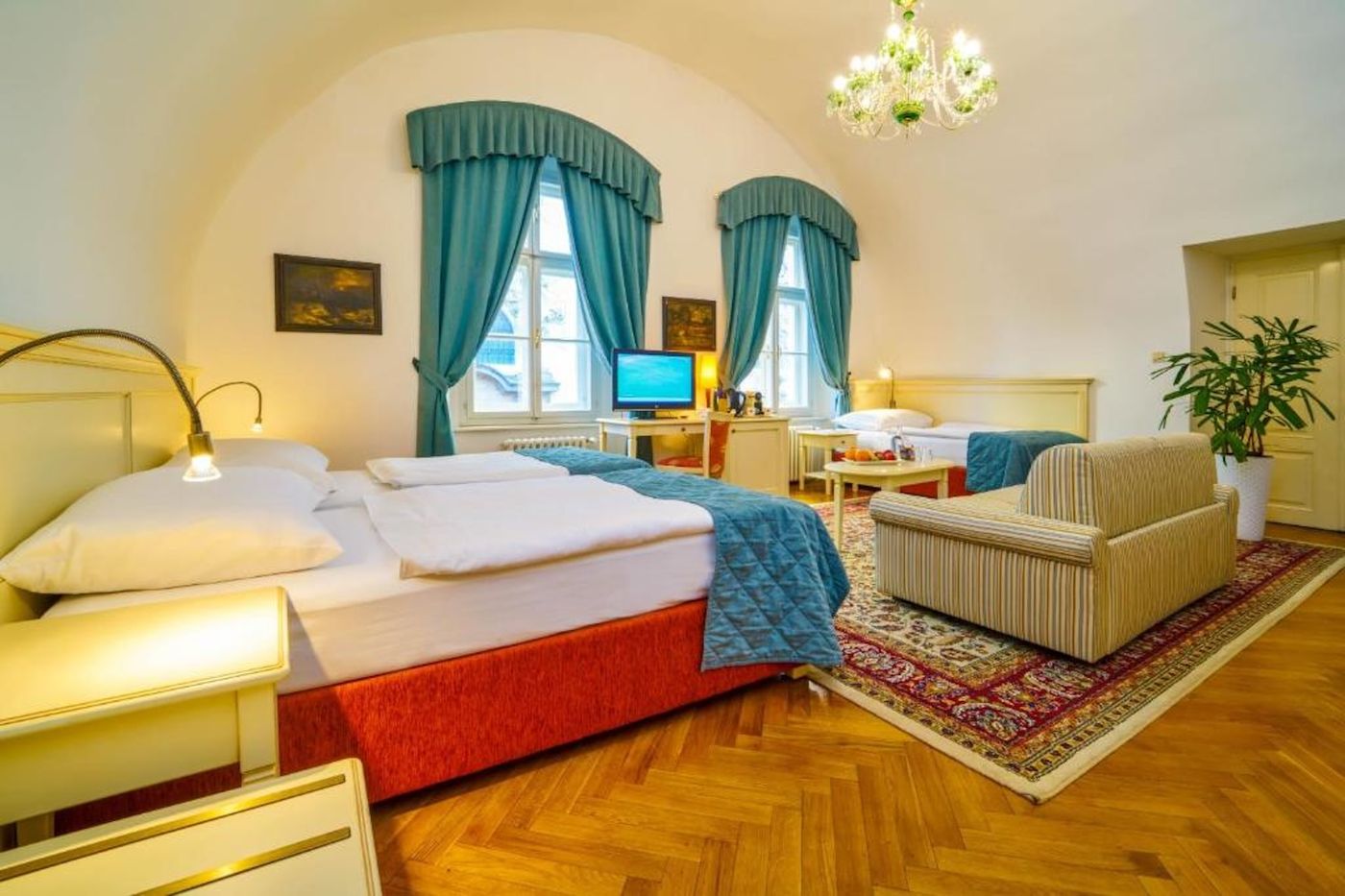 Josephine-Old-Town-Square---Czech-Leading-Hotel-Room-12