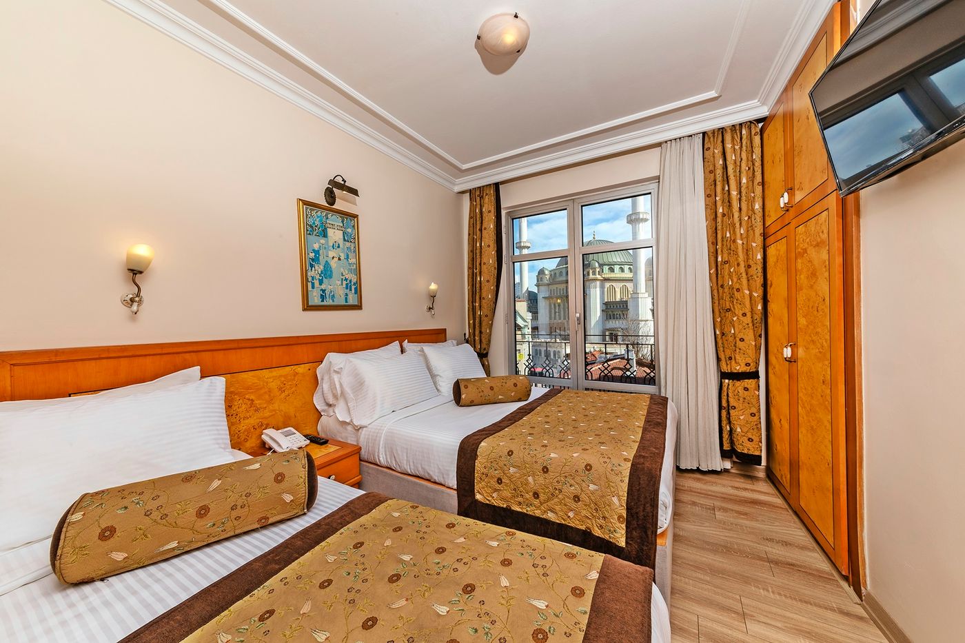 Santa-Ottoman-Hotel-Room-2