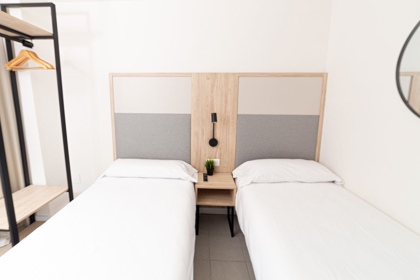 Dynastic Rooms Apartments