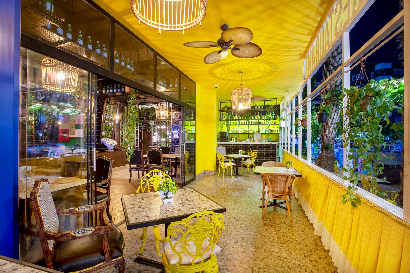 Anjelıq Downtown Hotel