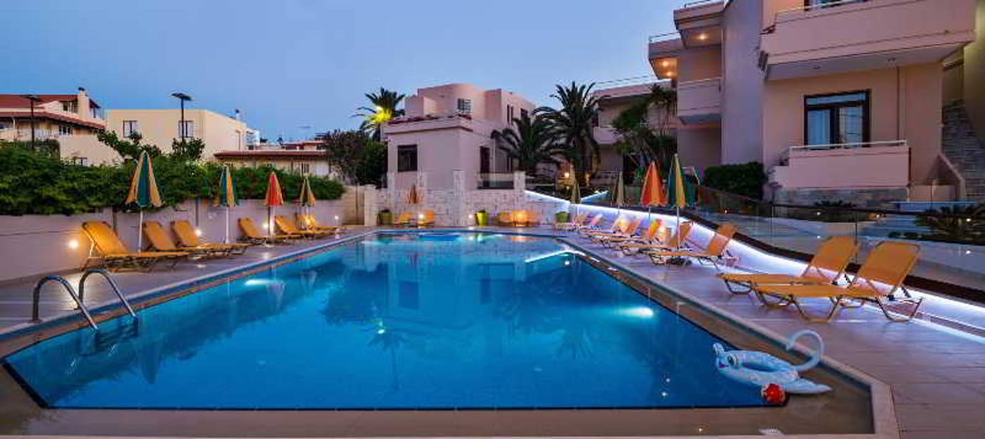 Oscar Village And Suites