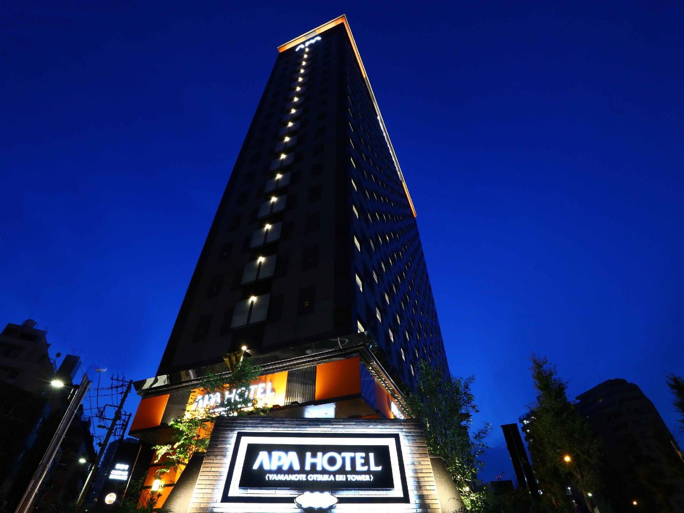 Apa Hotel Yamanote Otsukaeki Tower-Japan-Tokyo-General view-2