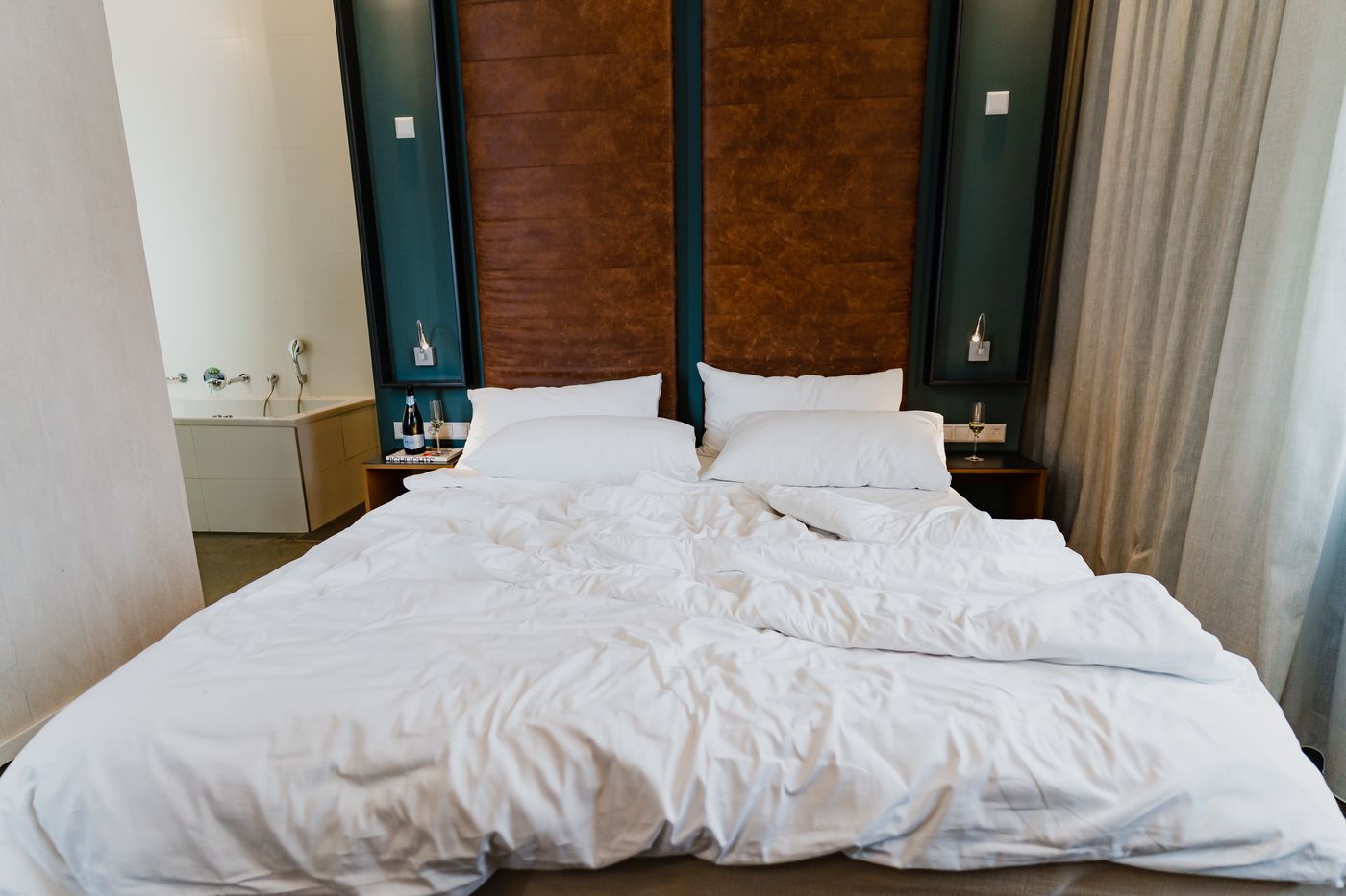 Hotel-De-Hallen-Room-37