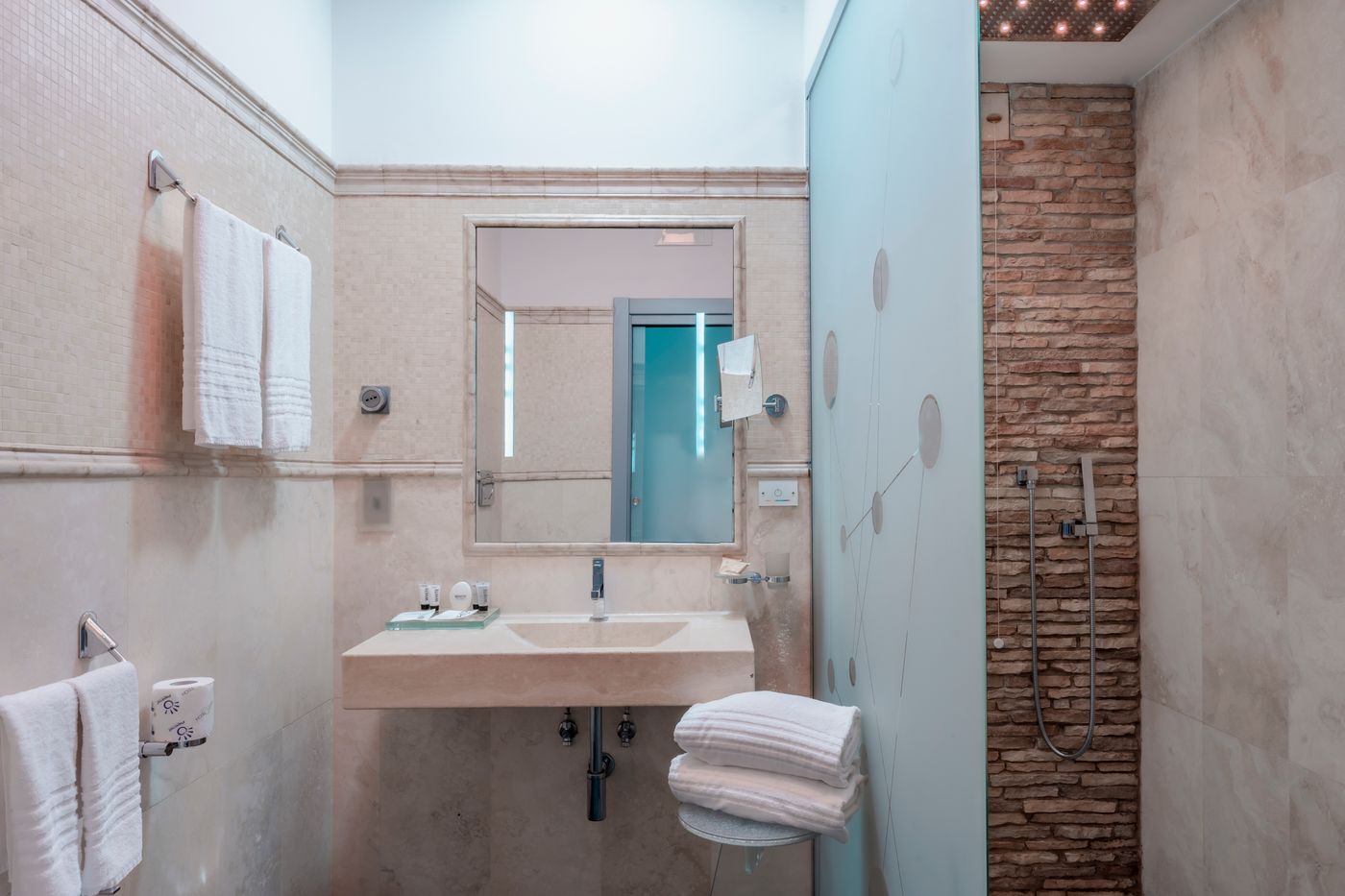 Hotel-Trecento-Room-39