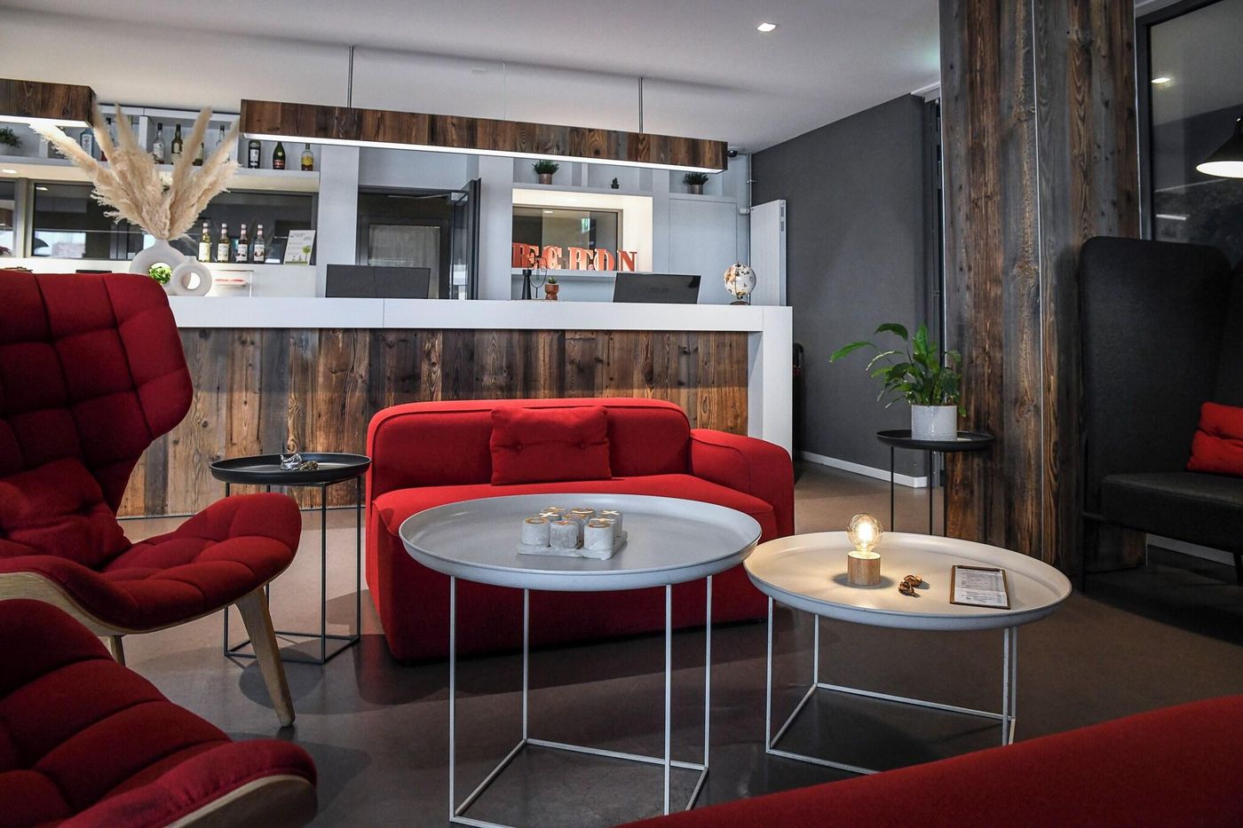 Home-Swiss-Hotel-Restaurant-8