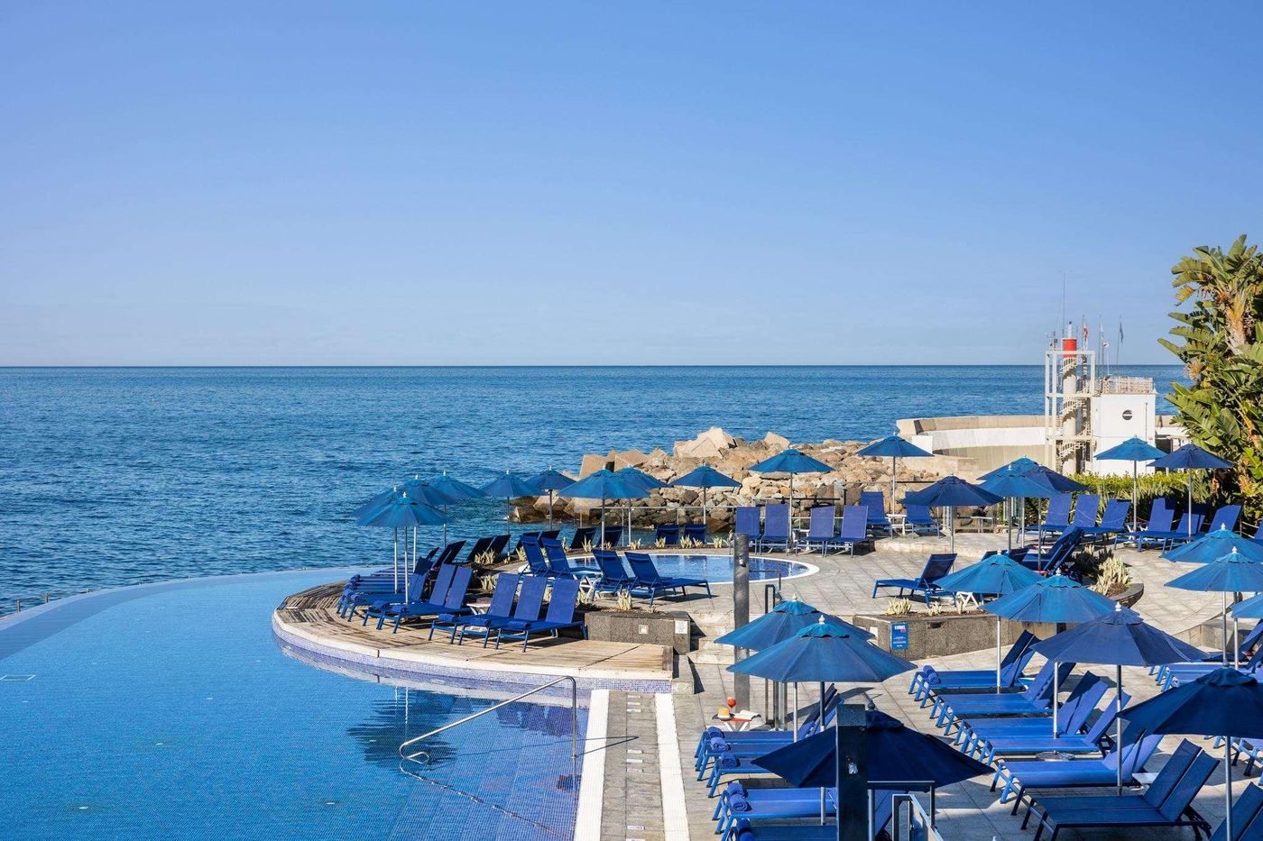 Marina-Suites-Pool-5