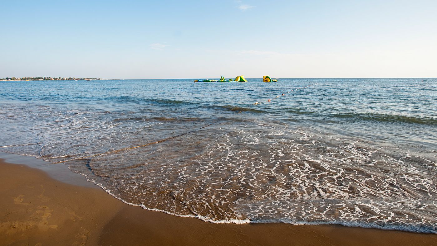 Crystal-Sunset-Luxury-Resort-and-Spa-Beach-68