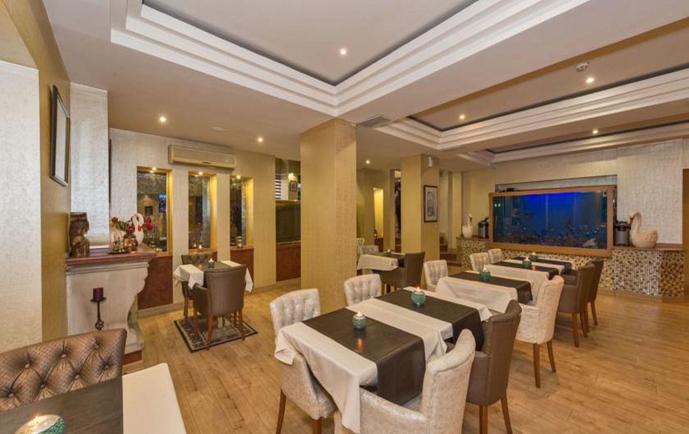 Beyaz-Kugu-Restaurant-7