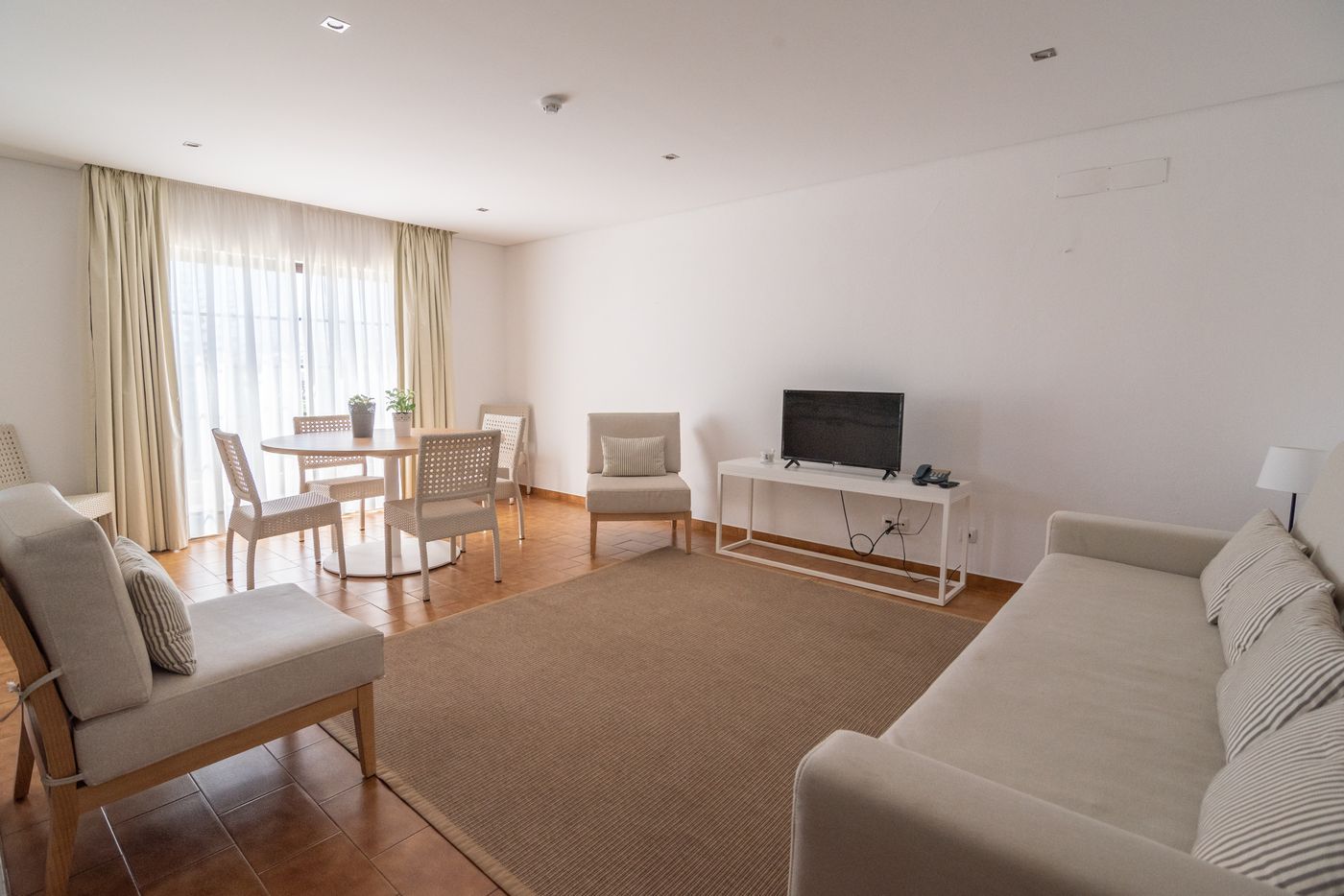 Novochoro-Apartments-Room-26