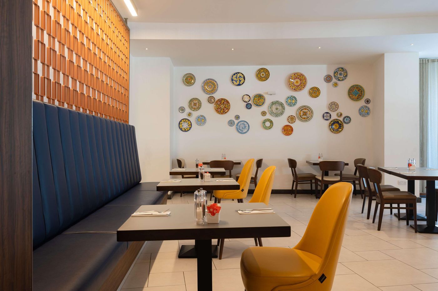 DoubleTree-by-Hilton-Malta-Restaurant-75