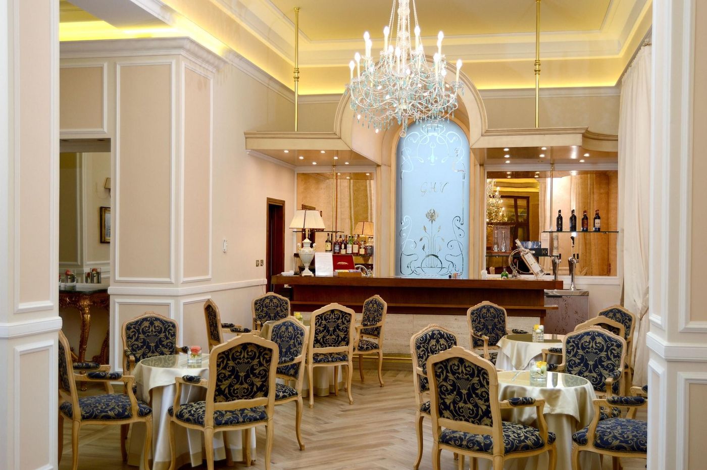 Grand-Hotel-Vittoria-Bar-9