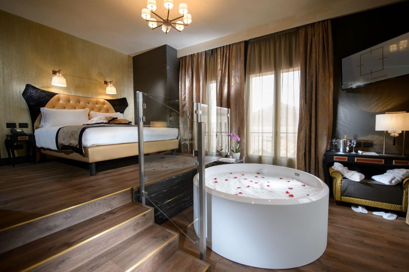 Palazzo-Veneziano-Room-45