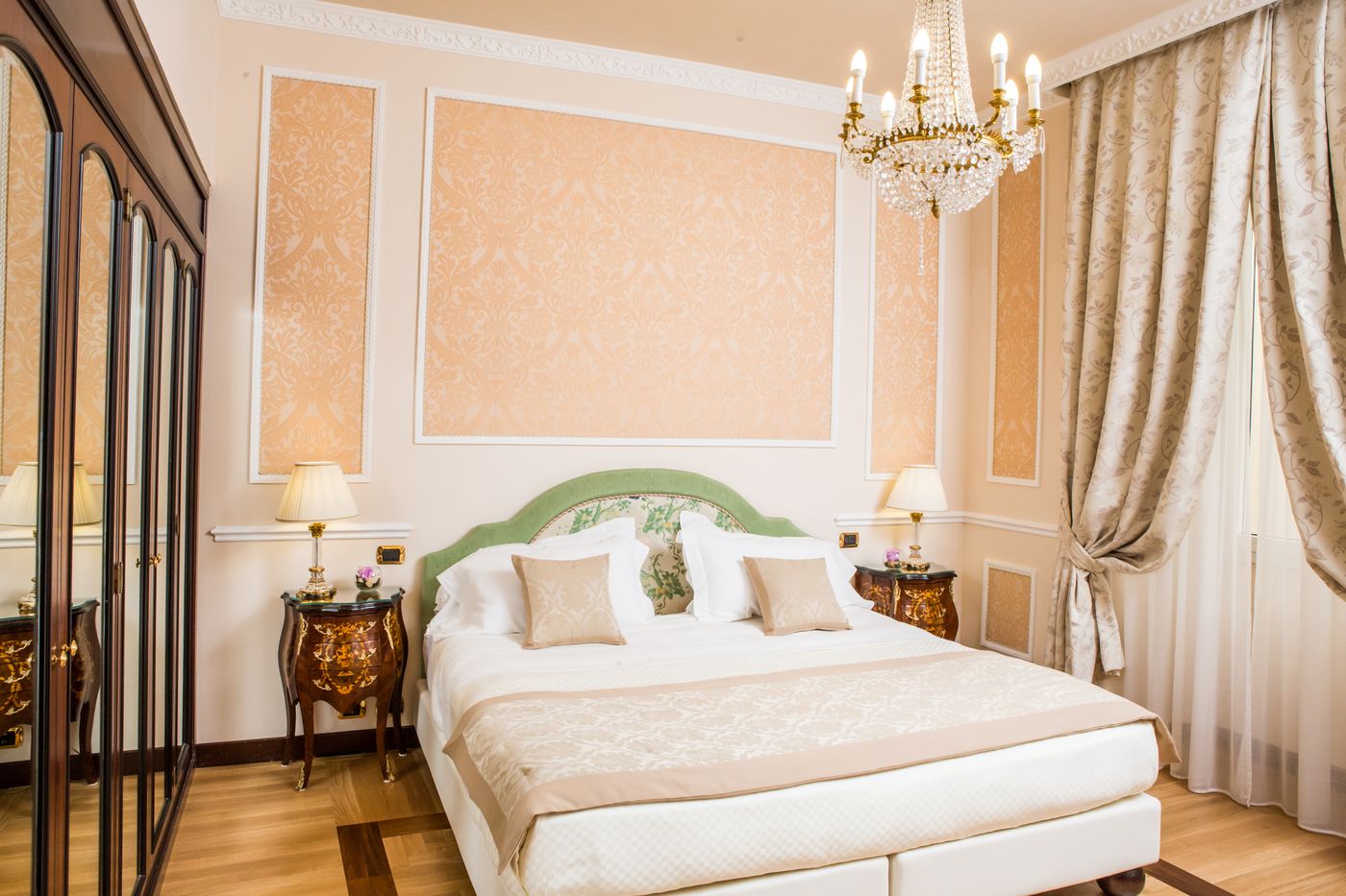 Bernini-Palace-Room-23